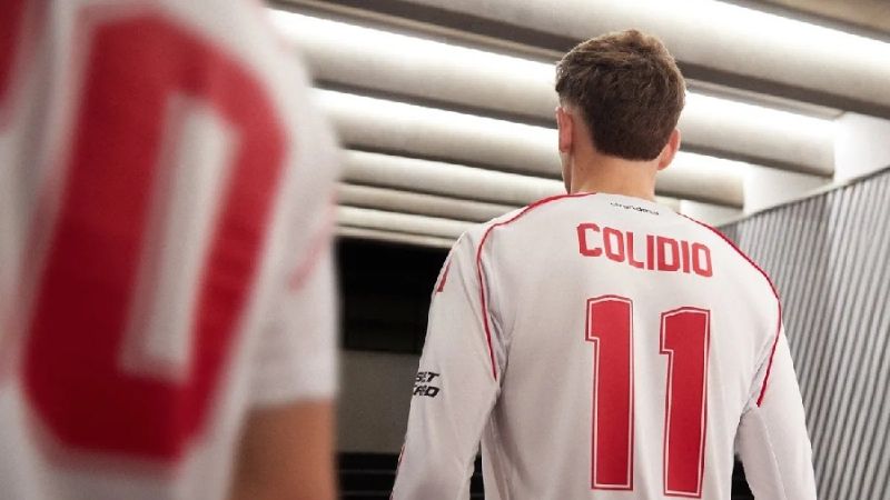 River presentó la camiseta que estrenará mañana