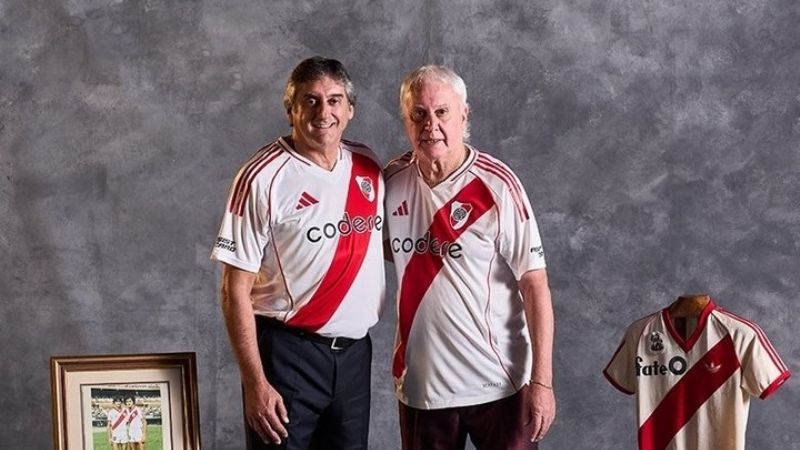 River presentó la camiseta que estrenará mañana