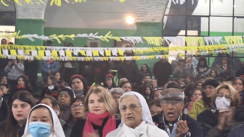 La comunidad de Santa Rosa de Lima vivió el cierre de las fiestas patronales 