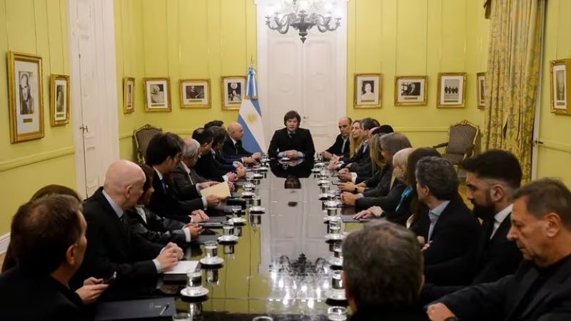 Milei juntó a los diputados y senadores “amigos”