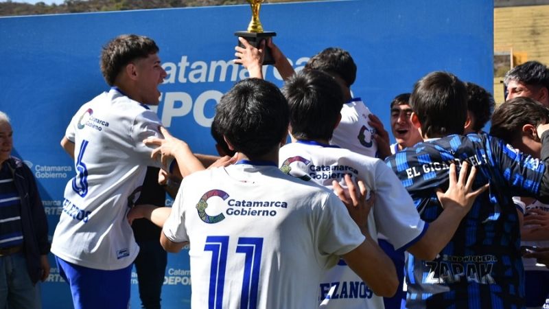 Vélez en 6ta. y 4ta.; Juventud en 5ta., campeones de Inferiores