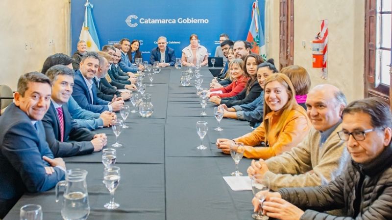 Jalil y legisladores debatieron incremento de regalías mineras y adhesión al RIGI