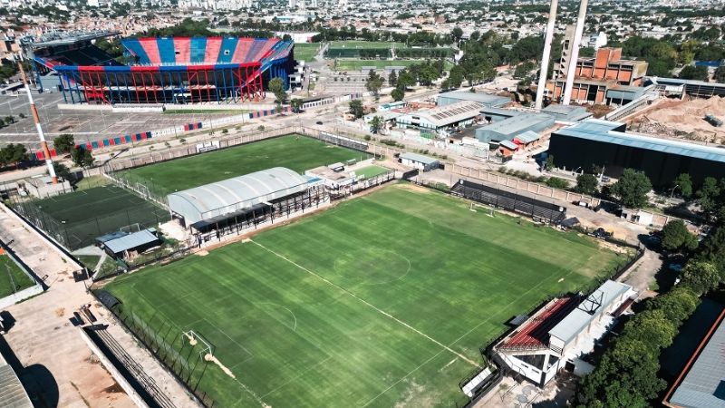 Insua se lleva Barracas al Bajo Flores