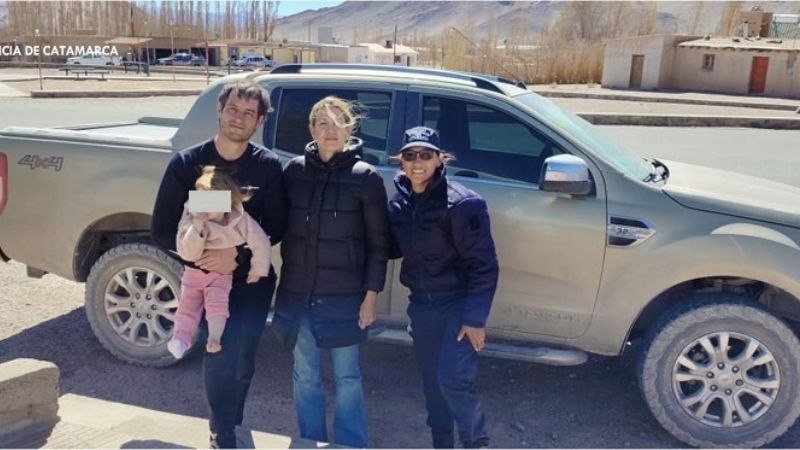 Rescatan a una familia que se perdió en el Campo de Piedra Pómez