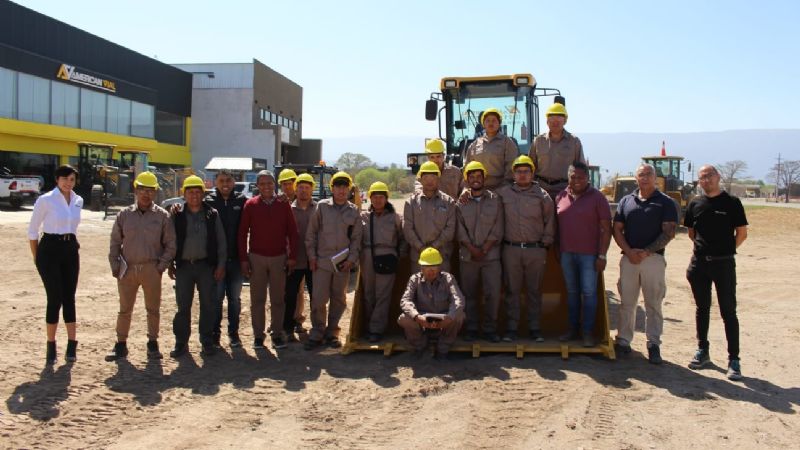 Adquisición de Maquinaria Vial y Nuevas Obras en Antofagasta de la Sierra