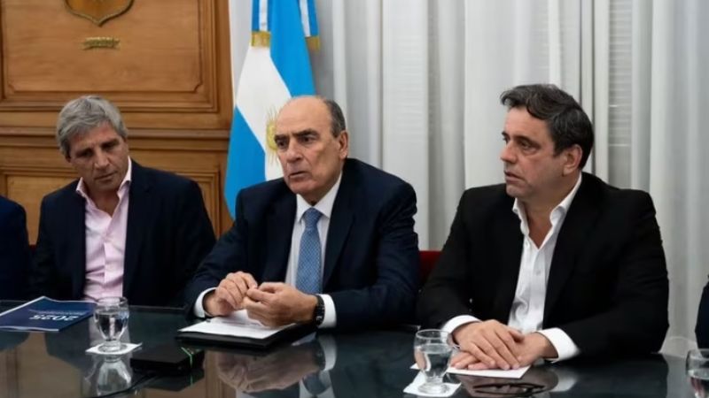 Francos y Caputo se reúnen por zoom con los gobernadores