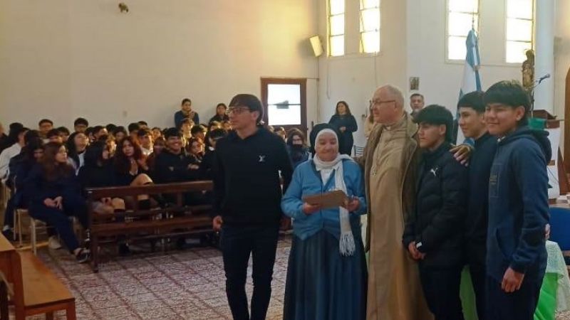 Continúa la visita del Obispo Urbanc en el departamento Belén