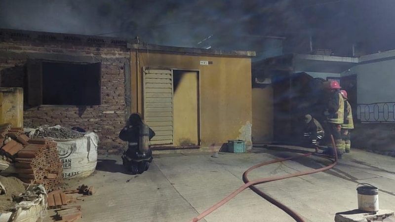 Se incendió una casa en Las Mil Viviendas