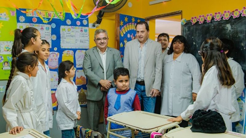 La Escuela de El Quemado con instalaciones remodeladas