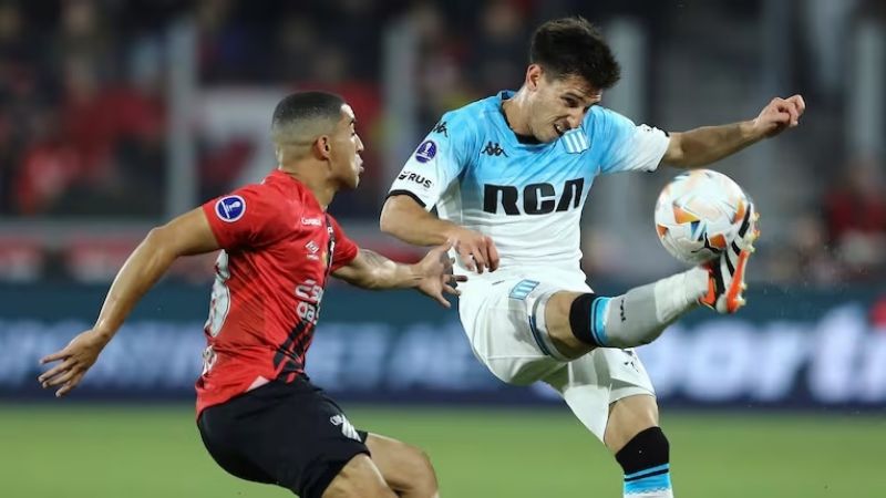 Racing perdió 1-0 con Paranaense, en la ida