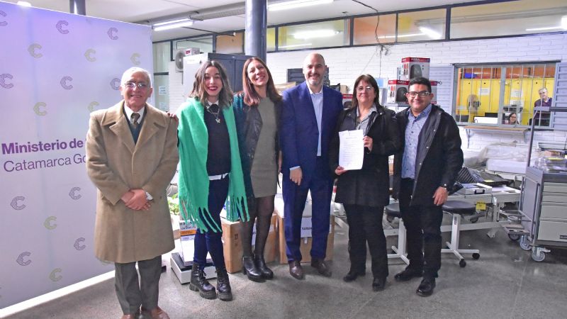 Entrega de equipamiento a diferentes Áreas Programáticas