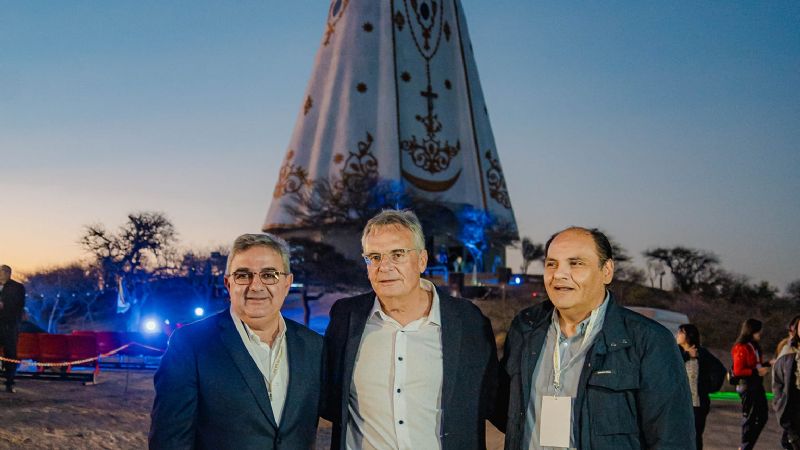 Se inauguró la imponente imagen de la Virgen del Valle