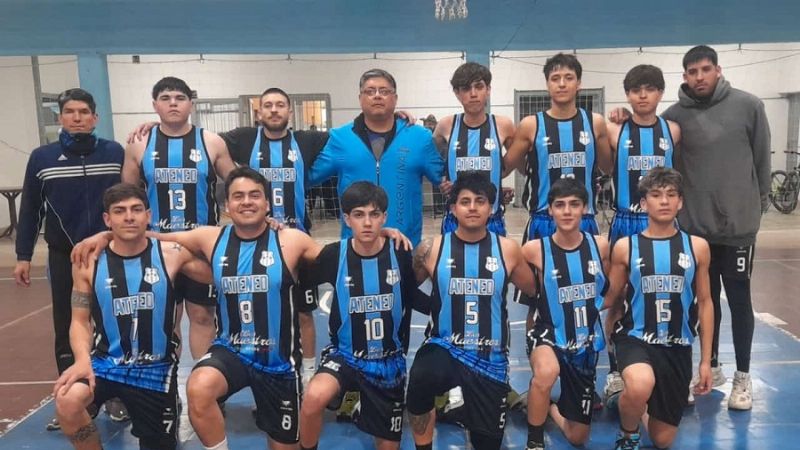 Red Star venció a Ateneo en 1ra y U13, y a Montmartre en U21