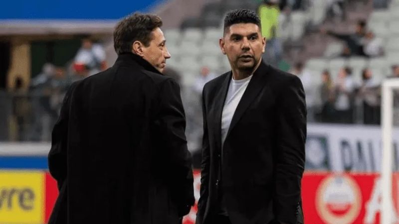 "Si no renuncia, vamos a sacarlo"