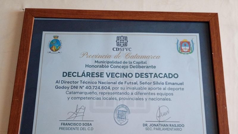 El CD capitalino reconoció a Emanuel Godoy