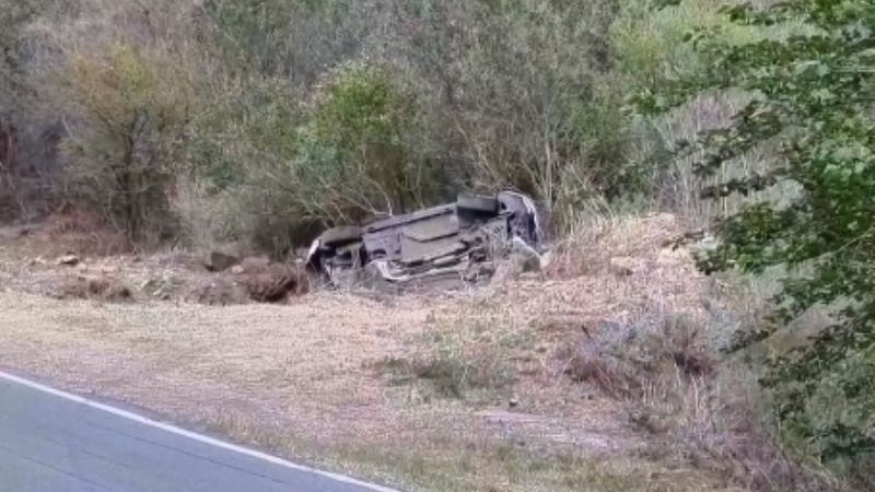 Volcó un auto camino a El Rodeo