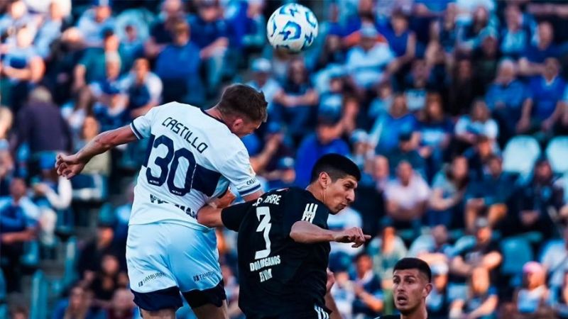 Empate de Gimnasia y Riestra, que festejó “el Malevo”