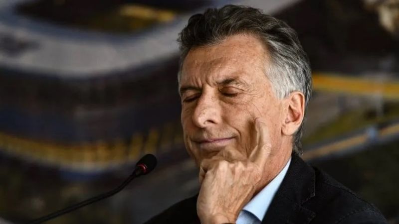 Hacen fila para “pegarle” a Riquelme; ahora Macri