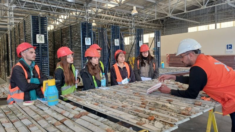 Estudiantes de geología participaron de prácticas de campo intercátedras