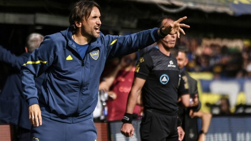 Diego Martínez, con las horas contadas en Boca