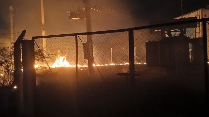 Incendio de planta transformadora dejó sin luz a gran parte de la ciudad