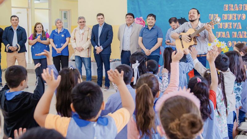 Raúl inauguró obras de infraestructura educativa en el Este