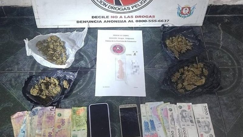 Belén: secuestran droga, moto y dinero en efectivo