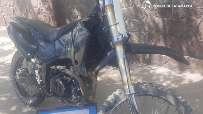 Recuperan una moto robada que ya le habían cambiado el color