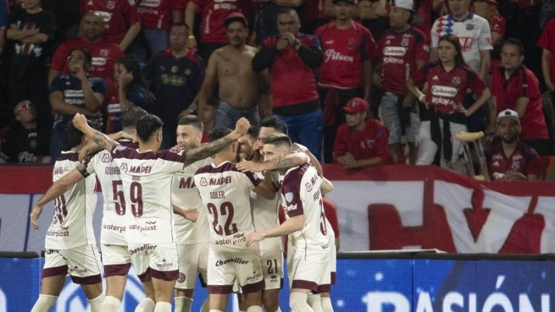 Lanús eliminó por penales al DIM y está en “semis”