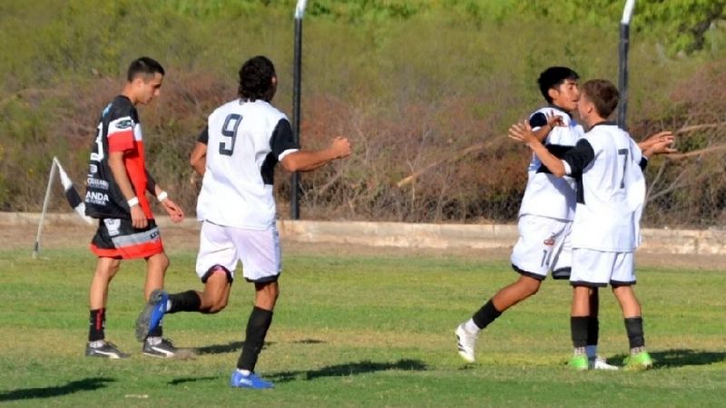 Goleadas del CAI y “Tesho”; triunfo de Chacarita
