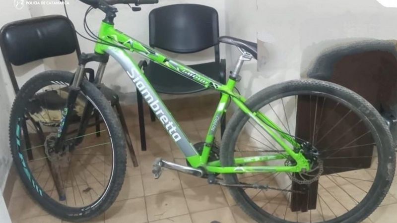 Le robaron la bicicleta en el Parque Adán Quiroga