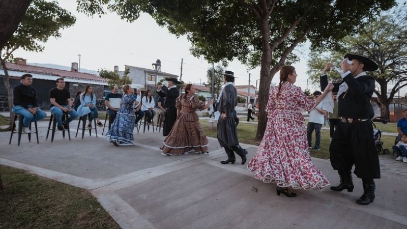 Fiesta barrial con la puesta de valor de la Plaza del Niño