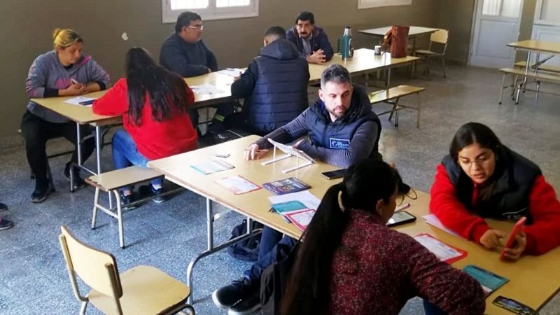 Vecinos de Huillapima y Concepción se informaron sobre la facturación