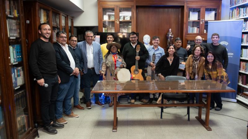 Artistas de toda la provincia recibieron copia de su trabajo discográfico