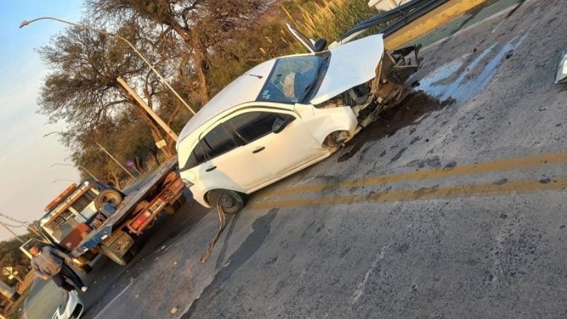 Se durmió y chocó contra el puente