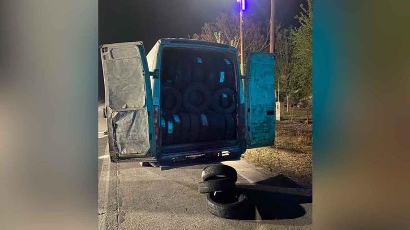 Secuestraron más de 150 cubiertas que eran transportadas ilegalmente en Las Termas