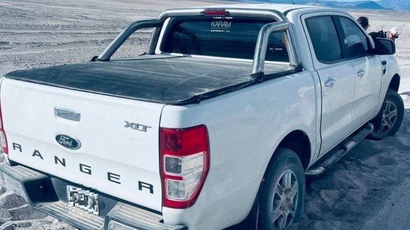 Rescataron una camioneta varada