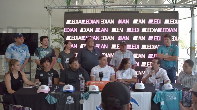 Entusiasmo por el festival acuático y el NOA de Aguas Abiertas