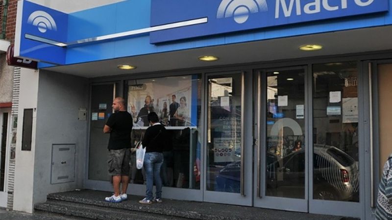 Los menores, con acceso a cuentas en dólares