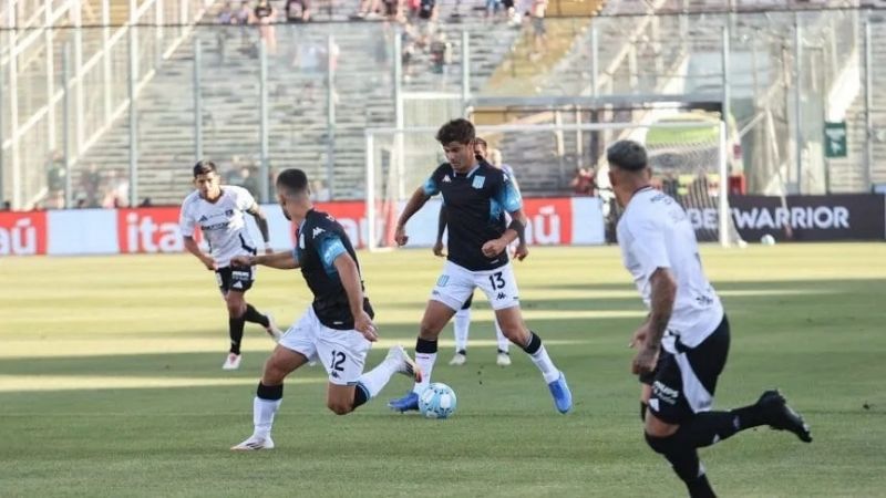 Racing goleó 3-0 a Colo-Colo, en Chile