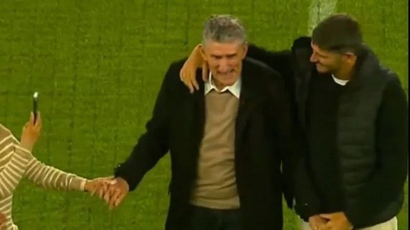 Homenaje a Bauza, entre emociones y tristezas