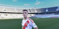 Galoppo, con la camiseta de River, pisando el césped del estadio Monumental.