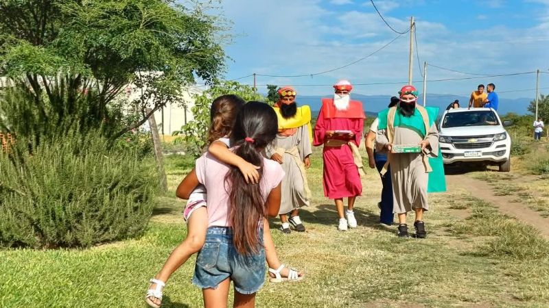 La magia de los Reyes Magos llenó de alegría a los niños de Los Altos