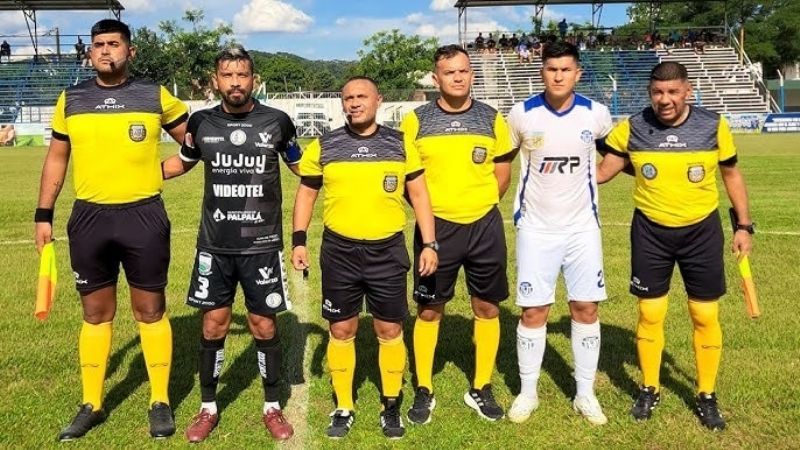 Carlos Díaz cuestionado por arbitraje en Salta