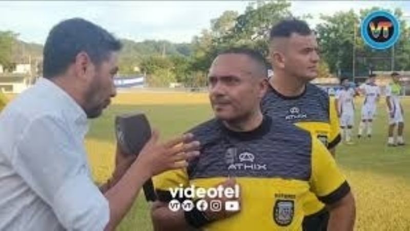 Carlos Díaz cuestionado por arbitraje en Salta