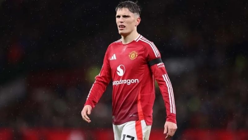 En Manchester United, Garnacho ya no es intransferible