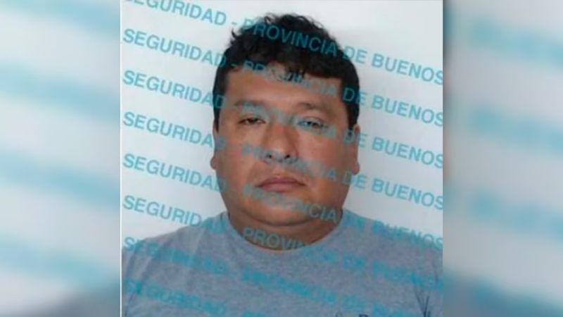 El narco peruano liberado por la pandemia, hoy prófugo por un triple femicidio