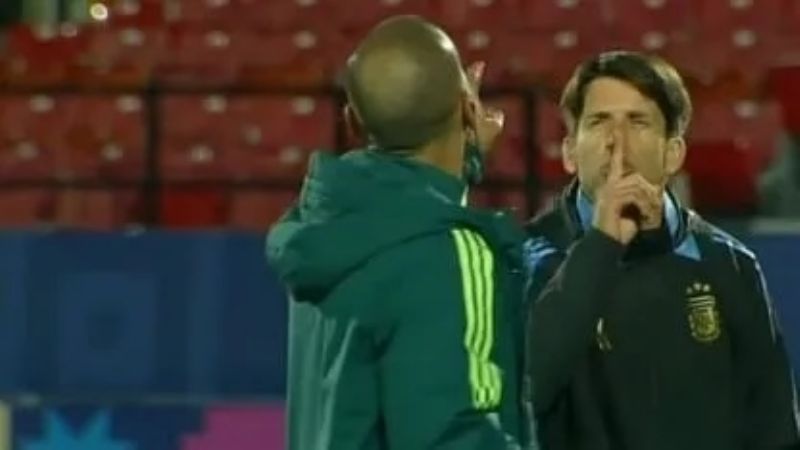 “Masterclass” de Placente desde el banco