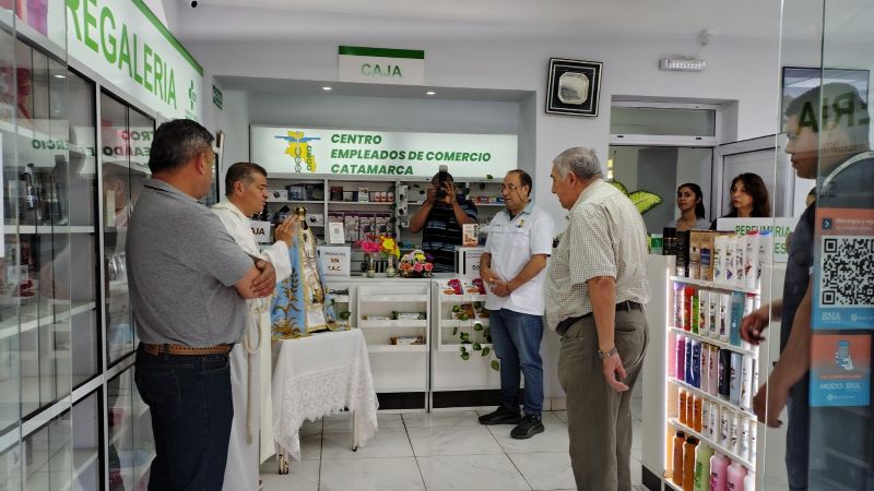 La Madre del Valle inició una nueva semana de sus visitas a instituciones