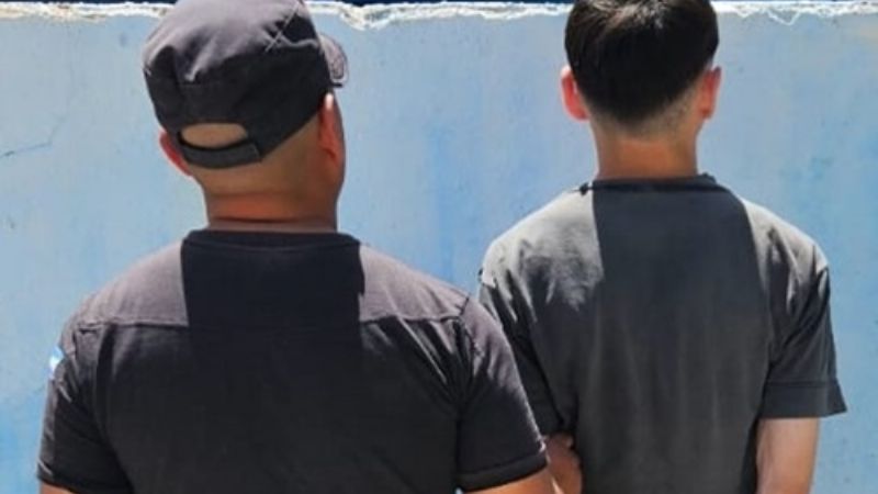 Golpeó a su madre y su hermana